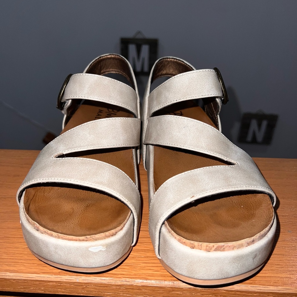 Blowfish Cream Sandals Comfortable Minimalist Design